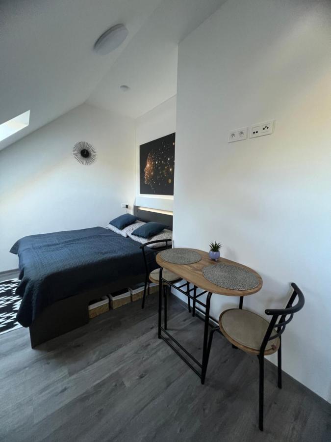 Hobiti Apartman - Frodo Černá v Pošumaví Esterno foto